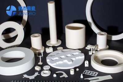 氧化鋁陶瓷如何勝過金屬？