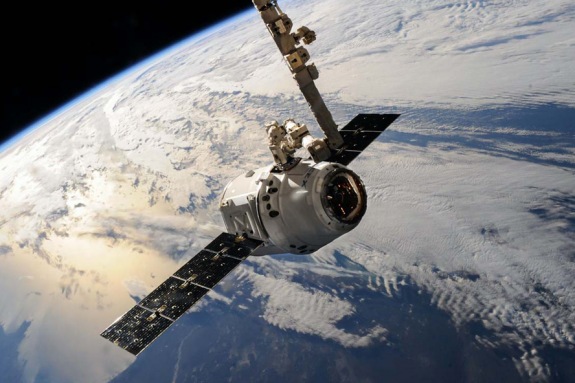 霍爾效應推進器組件